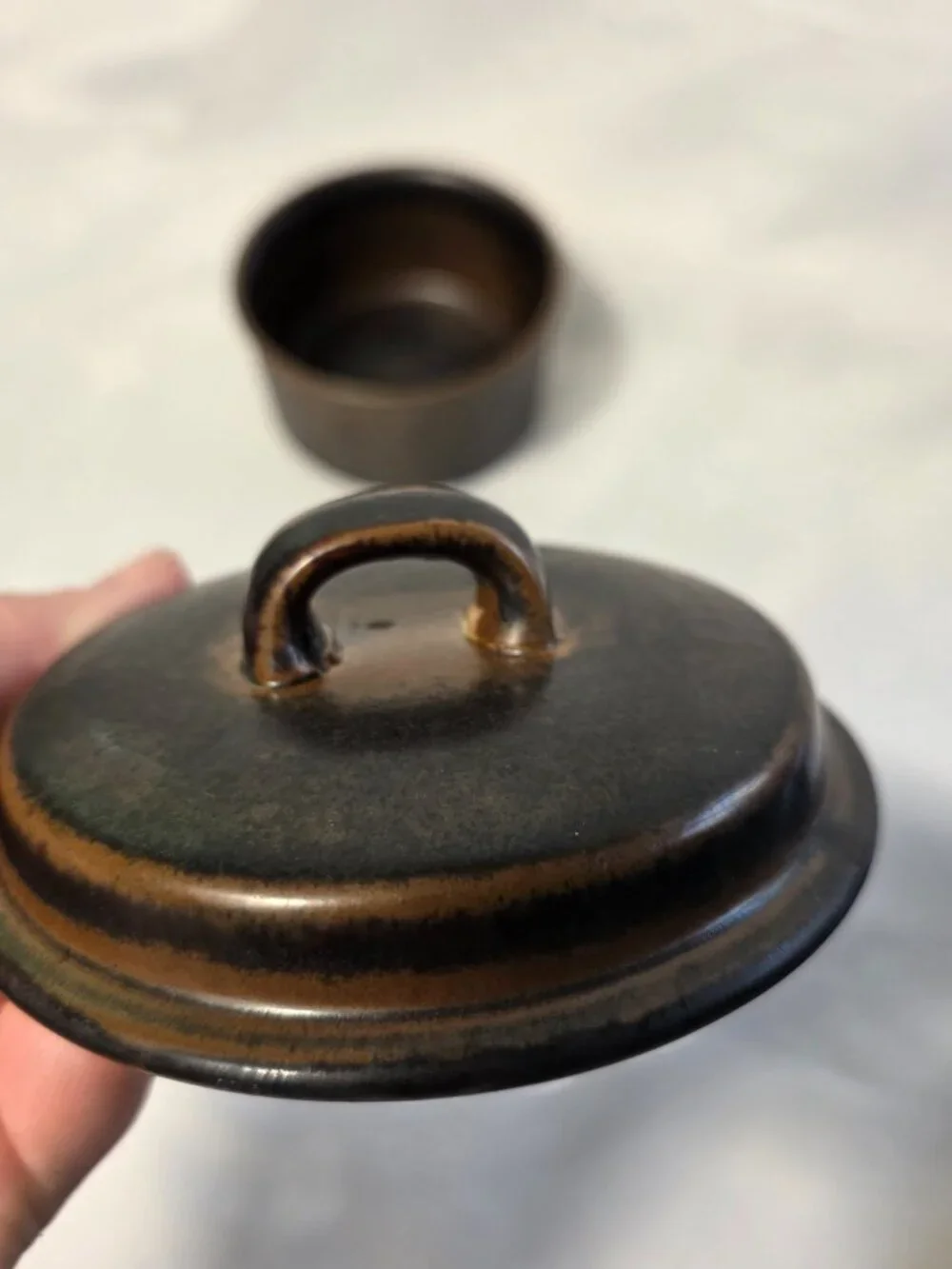 Arabia of Finland Rushka Sugar Bowl with Lid Light & Dark Brown Spotted NEW